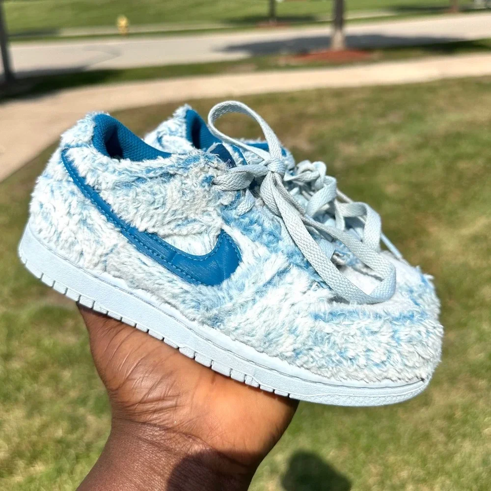 Nike Dunk Low Little Boys Sneakers Size 13 Celestine Blue Abominable Snowman